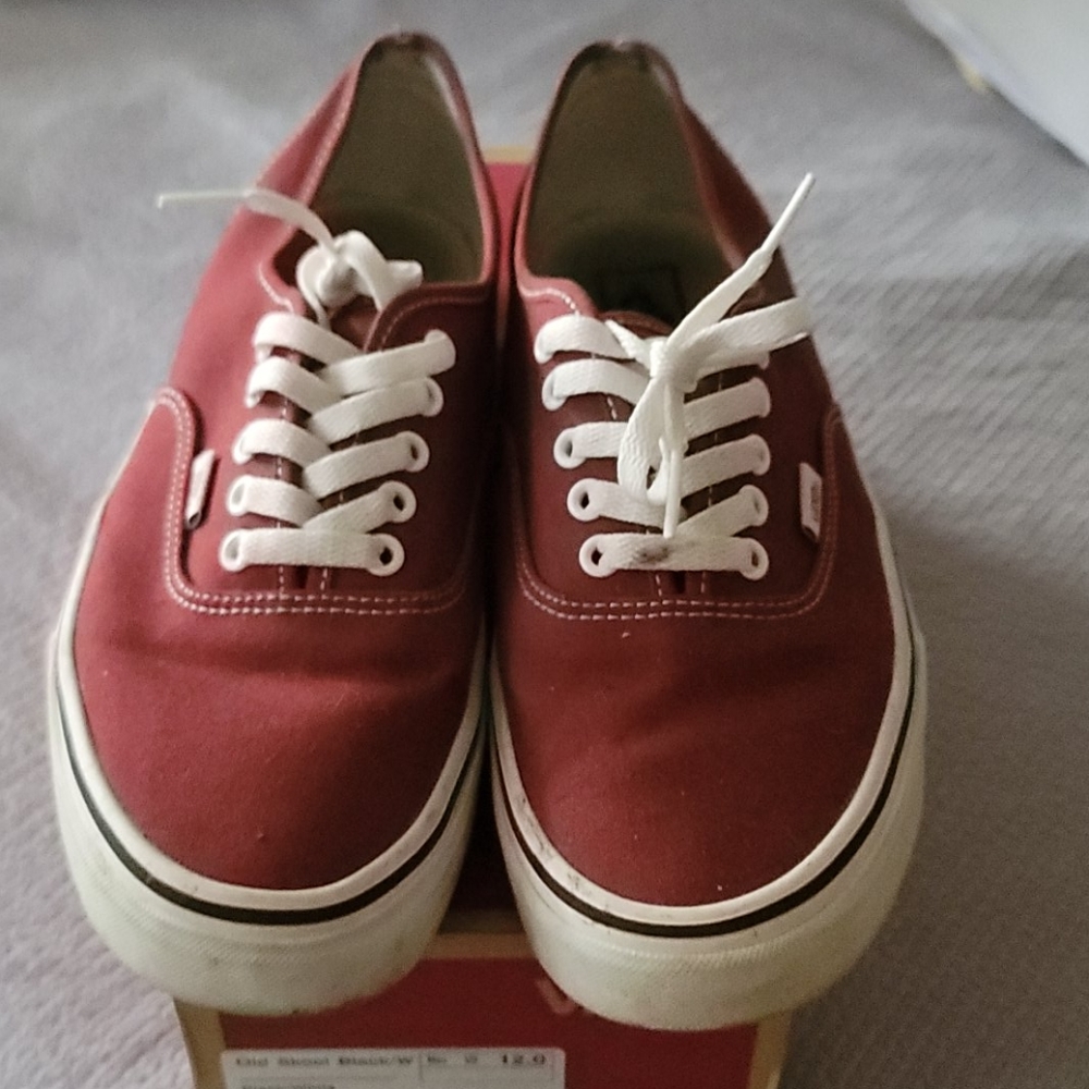 Vans (12)